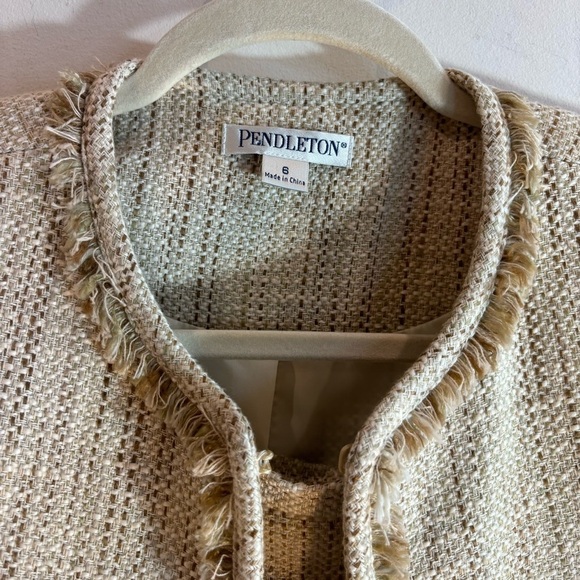 PENDLETON Sz 6 Jacket Sz 8 Skirt Suit Lined Tweed Hook Closure Shoulder Pads - Picture 3 of 15